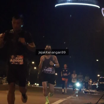 Runner Photo 3685710