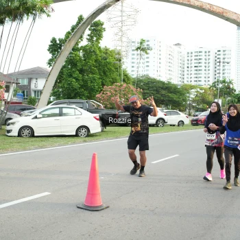 Runner Photo 3685770