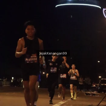 Runner Photo 3685819