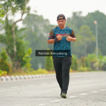 Runner Photo 3685905
