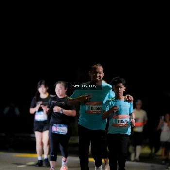 Runner Photo 3685943
