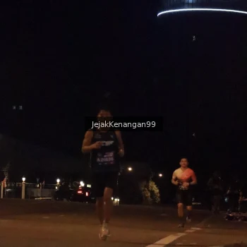 Runner Photo 3685987