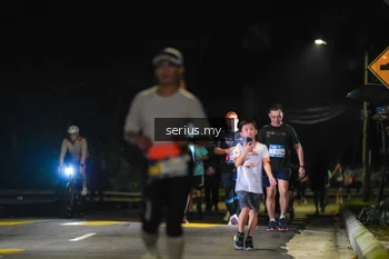 Runner Photo 3685997