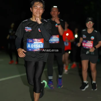 Runner Photo 3686003
