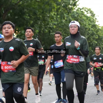 Runner Photo 3686015