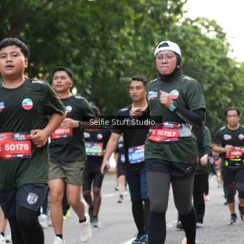 Runner Photo 3686045