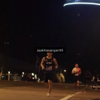 Runner Photo 3686047