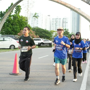 Runner Photo 3686159