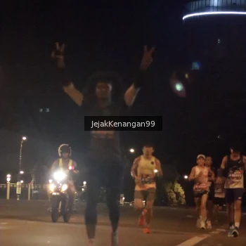 Runner Photo 3686229