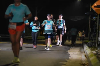Runner Photo 3686242