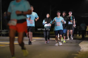 Runner Photo 3686259