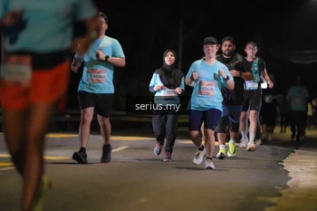 Runner Photo 3686271