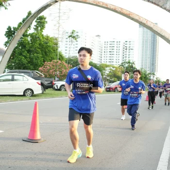 Runner Photo 3686277