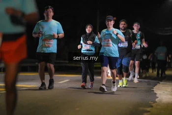 Runner Photo 3686281