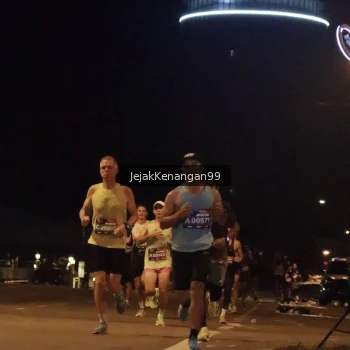 Runner Photo 3686360