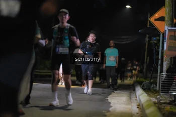 Runner Photo 3686395