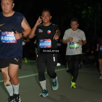 Runner Photo 3686412