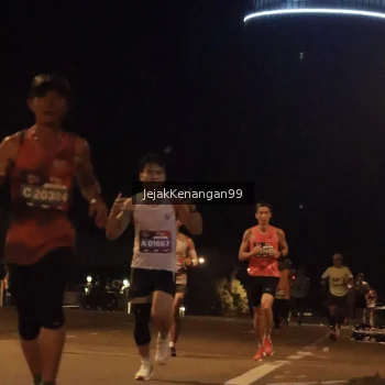 Runner Photo 3686438