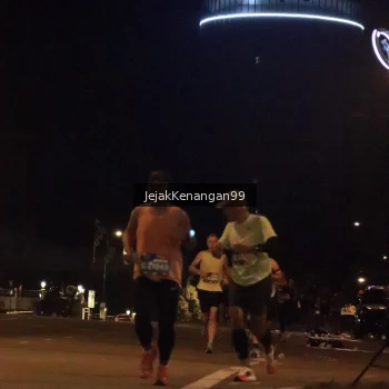 Runner Photo 3686440