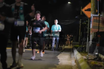 Runner Photo 3686465