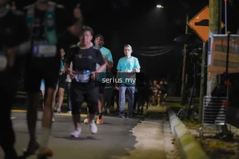 Runner Photo 3686475