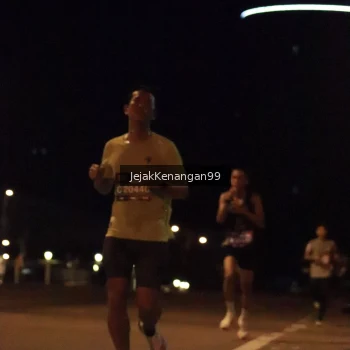 Runner Photo 3686564