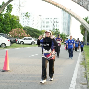 Runner Photo 3686575