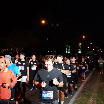 Runner Photo 3686579