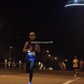 Runner Photo 3686601