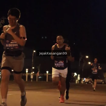 Runner Photo 3686699