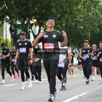 Runner Photo 3686701