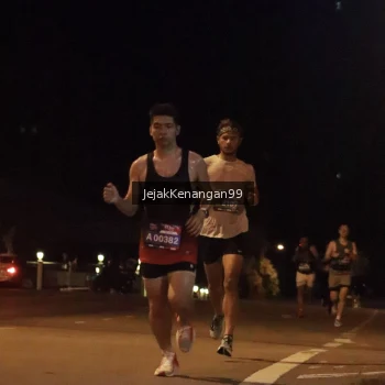 Runner Photo 3686742