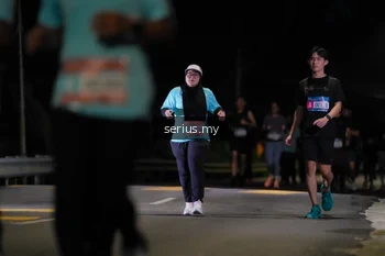 Runner Photo 3686748