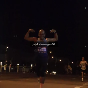 Runner Photo 3686818
