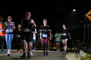 Runner Photo 3686825