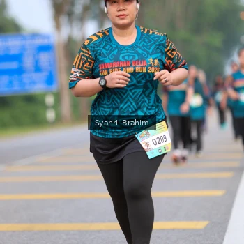 Runner Photo 3686873