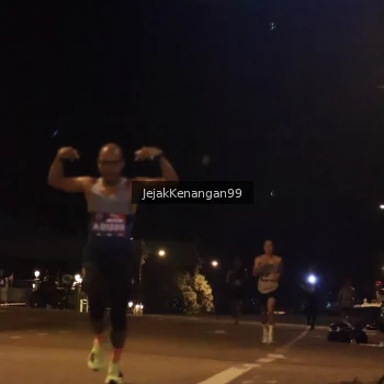 Runner Photo 3686879
