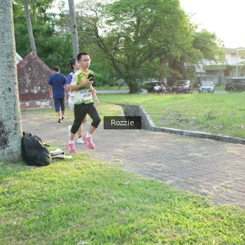 Runner Photo 3686930