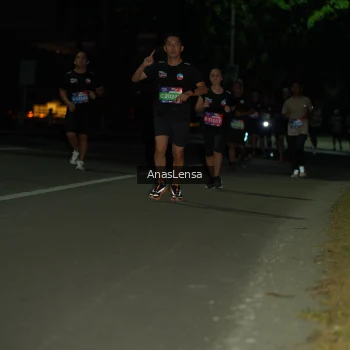 Runner Photo 3686990