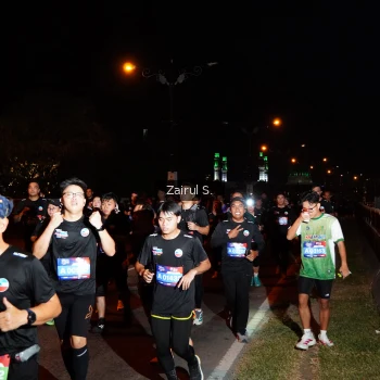 Runner Photo 3686997