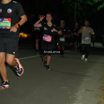 Runner Photo 3687015