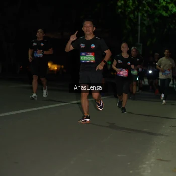 Runner Photo 3687100