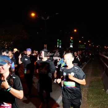 Runner Photo 3687104