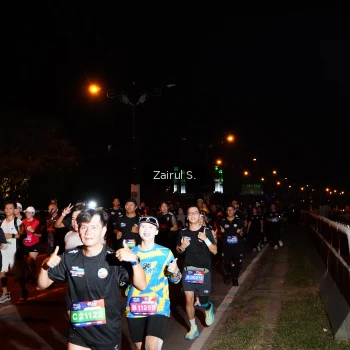 Runner Photo 3687105
