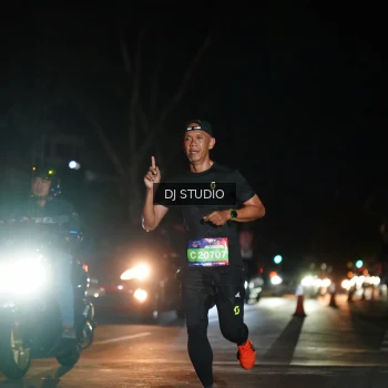 Runner Photo 3687132