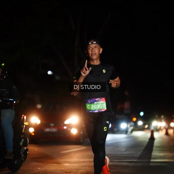 Runner Photo 3687136