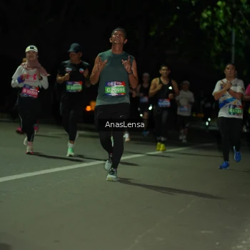 Runner Photo 3687190