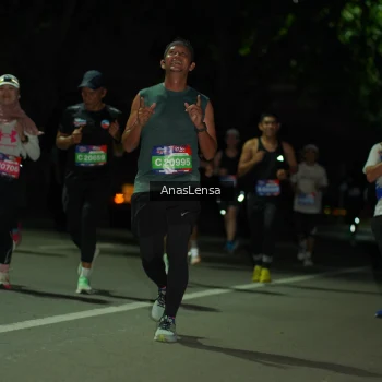 Runner Photo 3687210