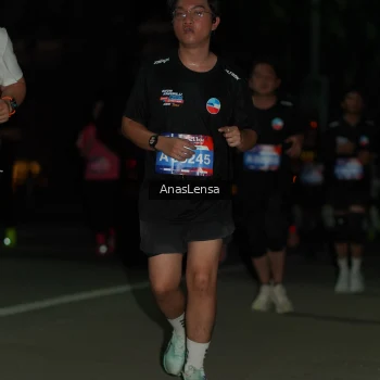 Runner Photo 3687386