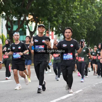 Runner Photo 3687411